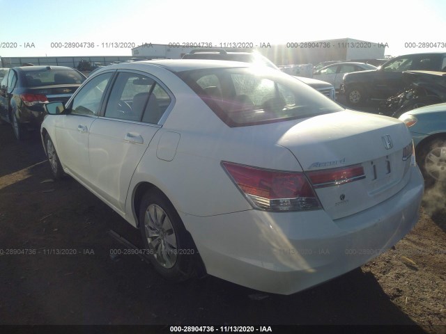 Photo 2 VIN: 1HGCP2F37BA108104 - HONDA ACCORD SDN 