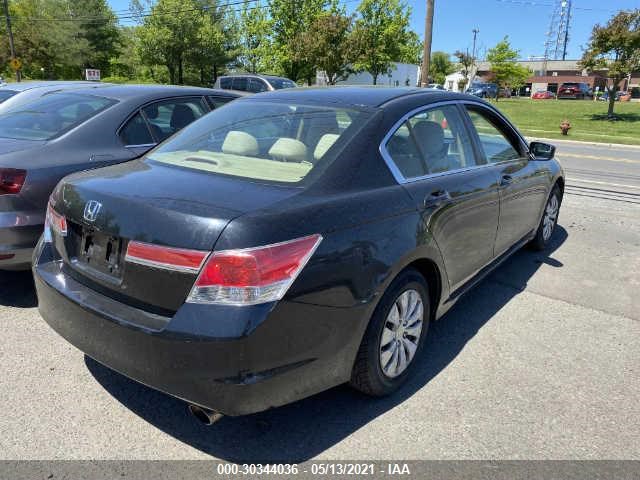 Photo 3 VIN: 1HGCP2F37BA108748 - HONDA ACCORD SDN 