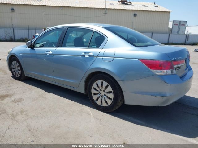 Photo 2 VIN: 1HGCP2F37BA134122 - HONDA ACCORD 