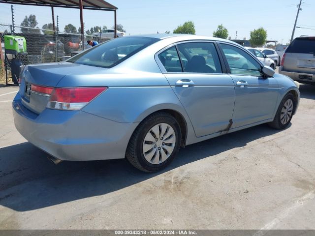 Photo 3 VIN: 1HGCP2F37BA134122 - HONDA ACCORD 