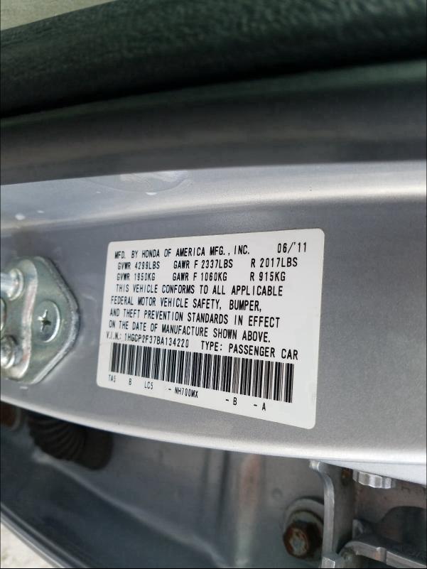 Photo 9 VIN: 1HGCP2F37BA134220 - HONDA ACCORD LX 