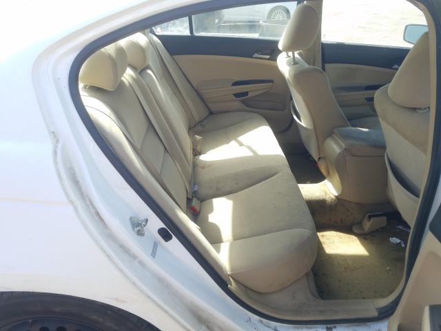 Photo 5 VIN: 1HGCP2F37CA006528 - HONDA ACCORD LX 