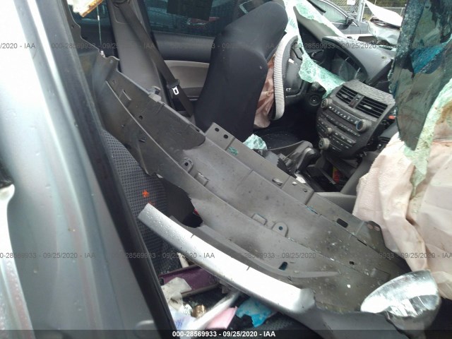 Photo 4 VIN: 1HGCP2F37CA046804 - HONDA ACCORD SDN 