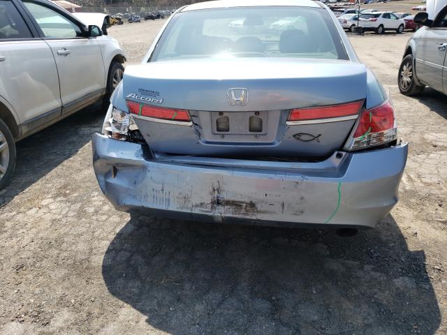 Photo 8 VIN: 1HGCP2F37CA122294 - HONDA ACCORD LX 