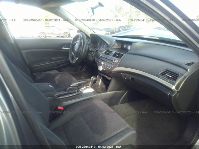 Photo 4 VIN: 1HGCP2F37CA136406 - HONDA ACCORD SDN 