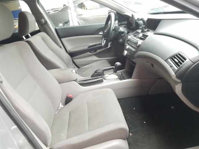 Photo 4 VIN: 1HGCP2F37CA168112 - HONDA ACCORD LX 