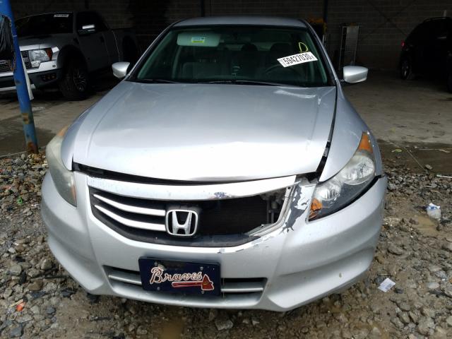 Photo 8 VIN: 1HGCP2F37CA168112 - HONDA ACCORD LX 