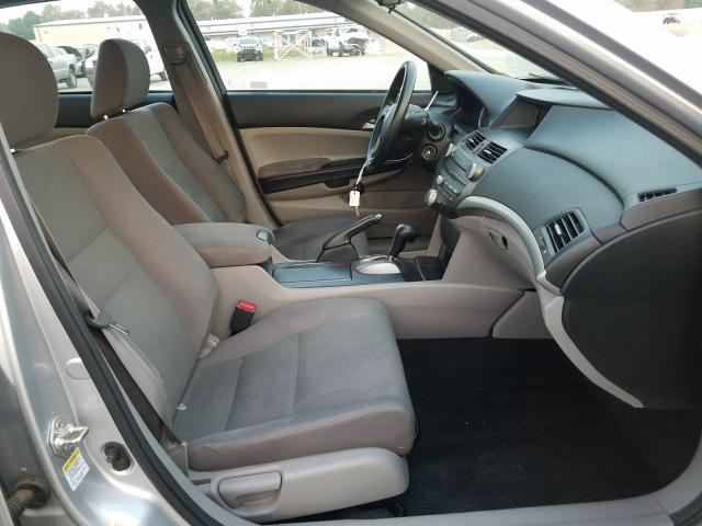 Photo 4 VIN: 1HGCP2F37CA168918 - HONDA ACCORD LX 