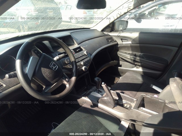 Photo 4 VIN: 1HGCP2F37CA178901 - HONDA ACCORD SDN 