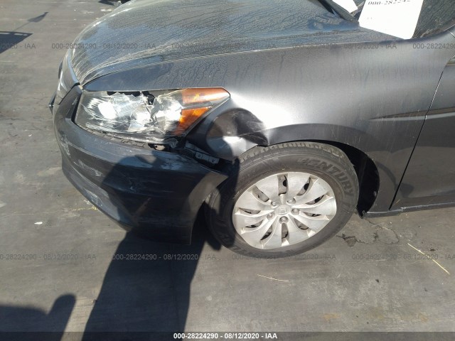 Photo 5 VIN: 1HGCP2F37CA178901 - HONDA ACCORD SDN 