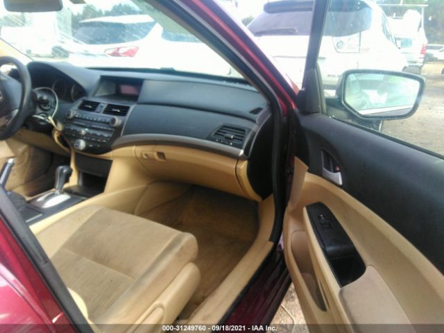 Photo 4 VIN: 1HGCP2F37CA189817 - HONDA ACCORD SDN 