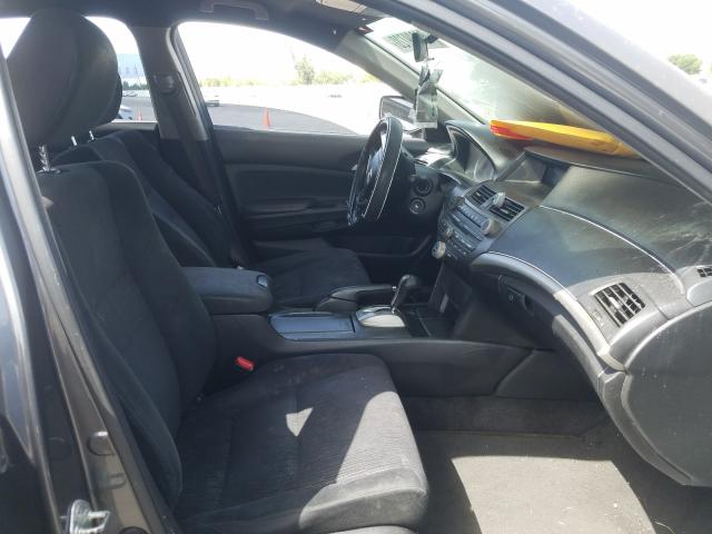 Photo 4 VIN: 1HGCP2F37CA217387 - HONDA ACCORD LX 