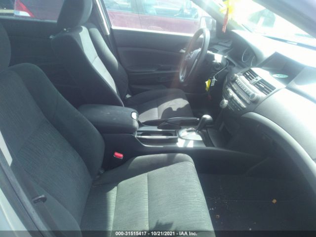 Photo 4 VIN: 1HGCP2F37CA218197 - HONDA ACCORD SDN 