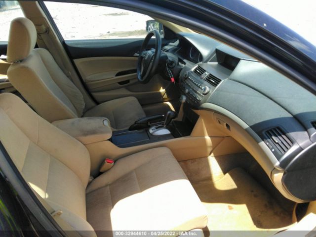 Photo 4 VIN: 1HGCP2F37CA223223 - HONDA ACCORD LX 