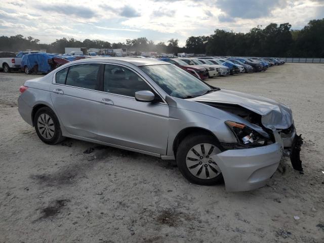 Photo 3 VIN: 1HGCP2F37CA225635 - HONDA ACCORD LX 