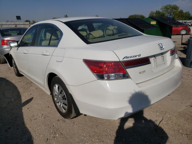 Photo 2 VIN: 1HGCP2F37CA228650 - HONDA ACCORD LX 