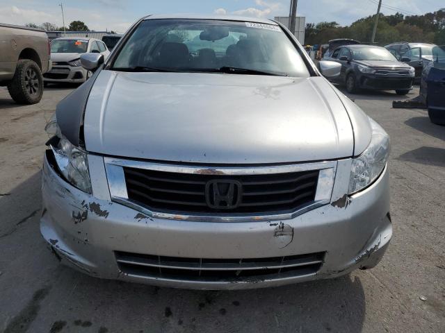 Photo 4 VIN: 1HGCP2F38AA060577 - HONDA ACCORD LX 