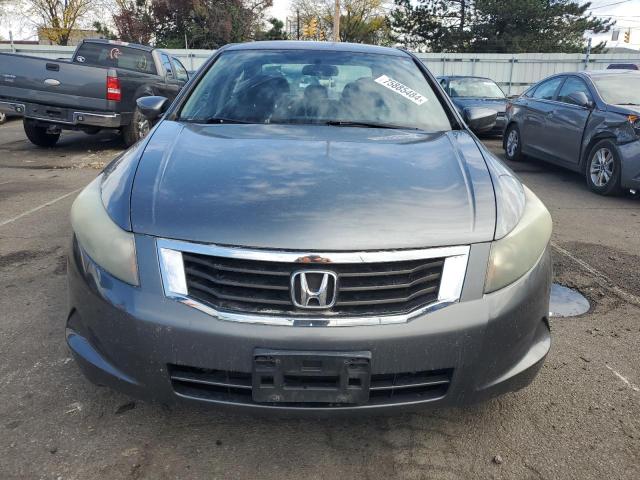 Photo 4 VIN: 1HGCP2F38AA075774 - HONDA ACCORD LX 