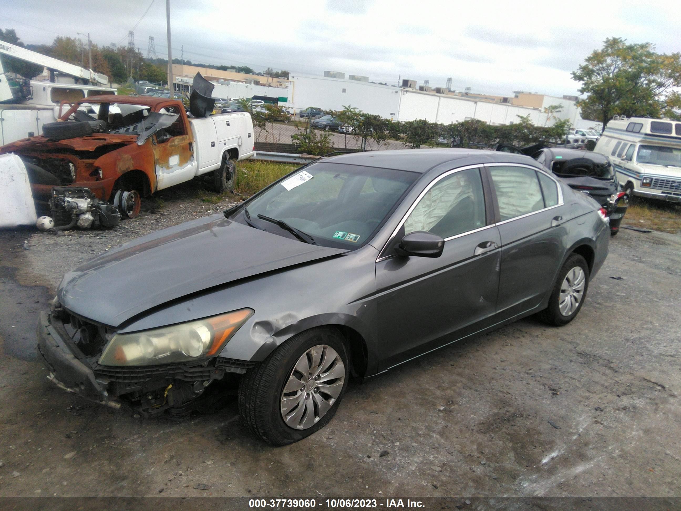 Photo 1 VIN: 1HGCP2F38AA081574 - HONDA ACCORD 