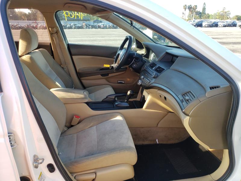 Photo 4 VIN: 1HGCP2F38AA087780 - HONDA ACCORD LX 