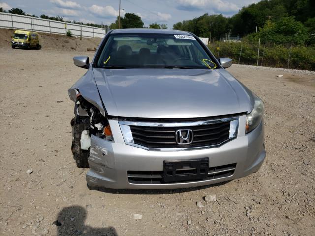 Photo 8 VIN: 1HGCP2F38AA096947 - HONDA ACCORD LX 