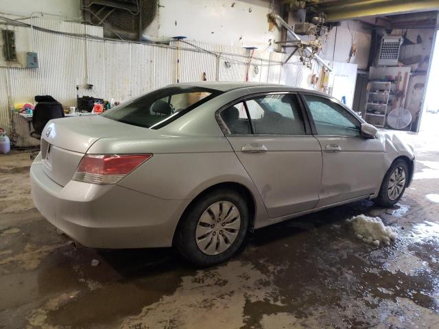 Photo 2 VIN: 1HGCP2F38AA111365 - HONDA ACCORD LX 