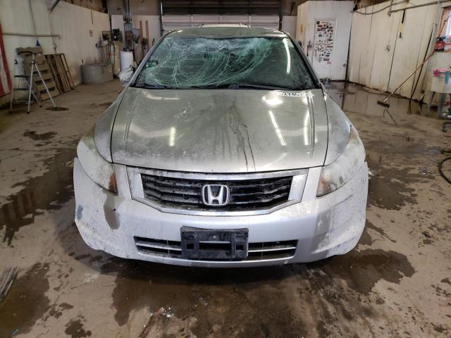 Photo 4 VIN: 1HGCP2F38AA111365 - HONDA ACCORD LX 