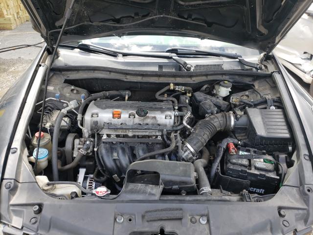 Photo 6 VIN: 1HGCP2F38AA111933 - HONDA ACCORD LX 