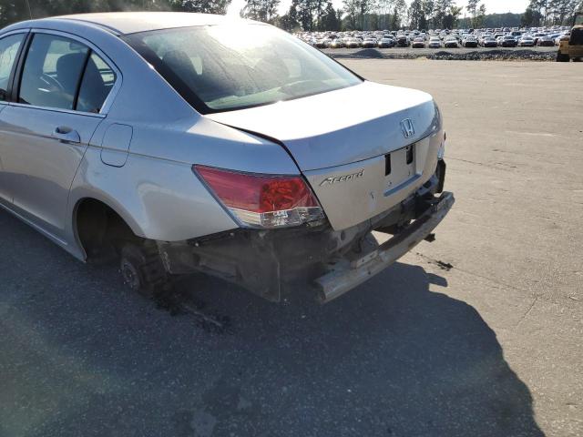 Photo 8 VIN: 1HGCP2F38AA112239 - HONDA ACCORD LX 