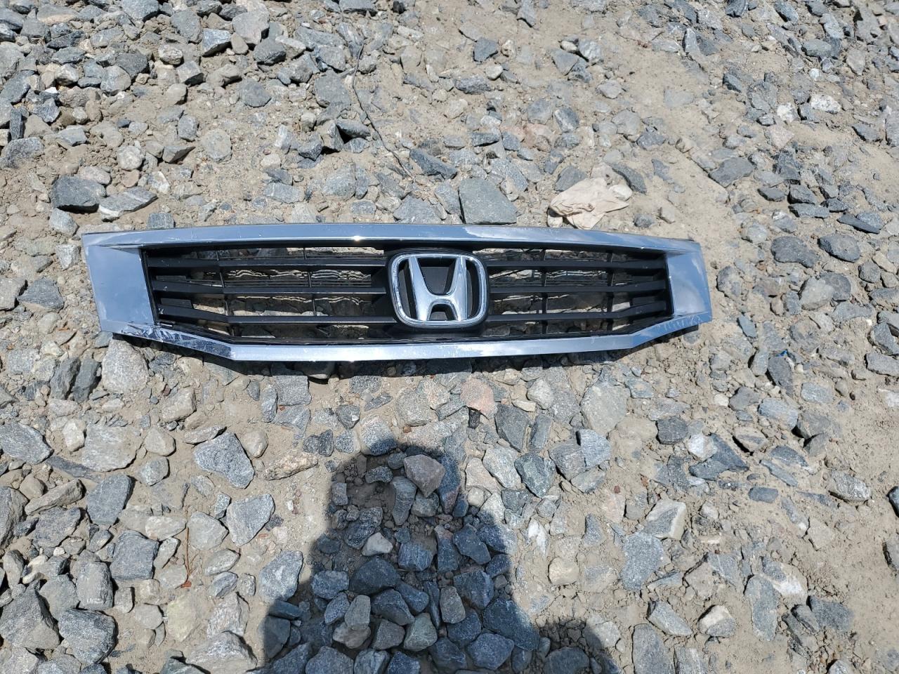 Photo 11 VIN: 1HGCP2F38AA121362 - HONDA ACCORD 