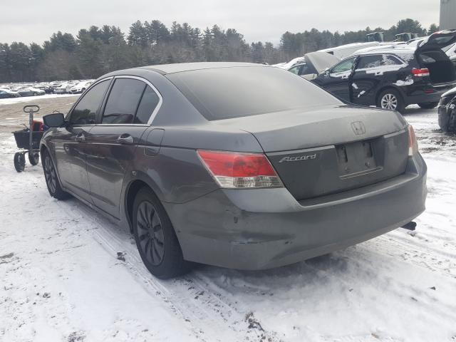 Photo 2 VIN: 1HGCP2F38AA129011 - HONDA ACCORD LX 