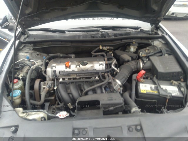 Photo 9 VIN: 1HGCP2F38AA142048 - HONDA ACCORD SDN 