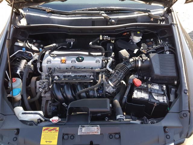 Photo 6 VIN: 1HGCP2F38AA153678 - HONDA ACCORD LX 