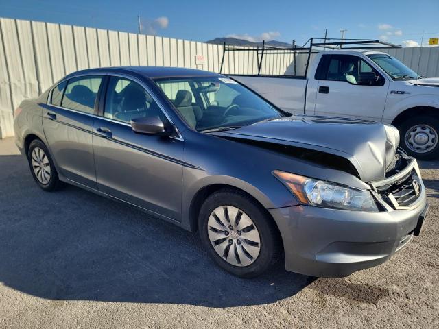 Photo 3 VIN: 1HGCP2F38AA164566 - HONDA ACCORD LX 