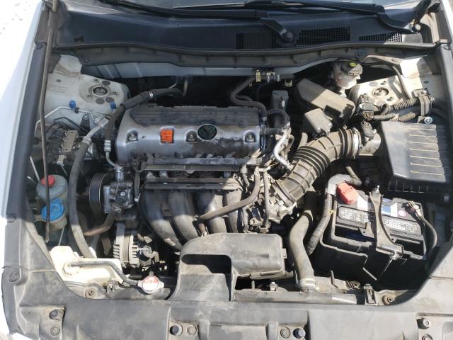 Photo 6 VIN: 1HGCP2F38AA186289 - HONDA ACCORD LX 