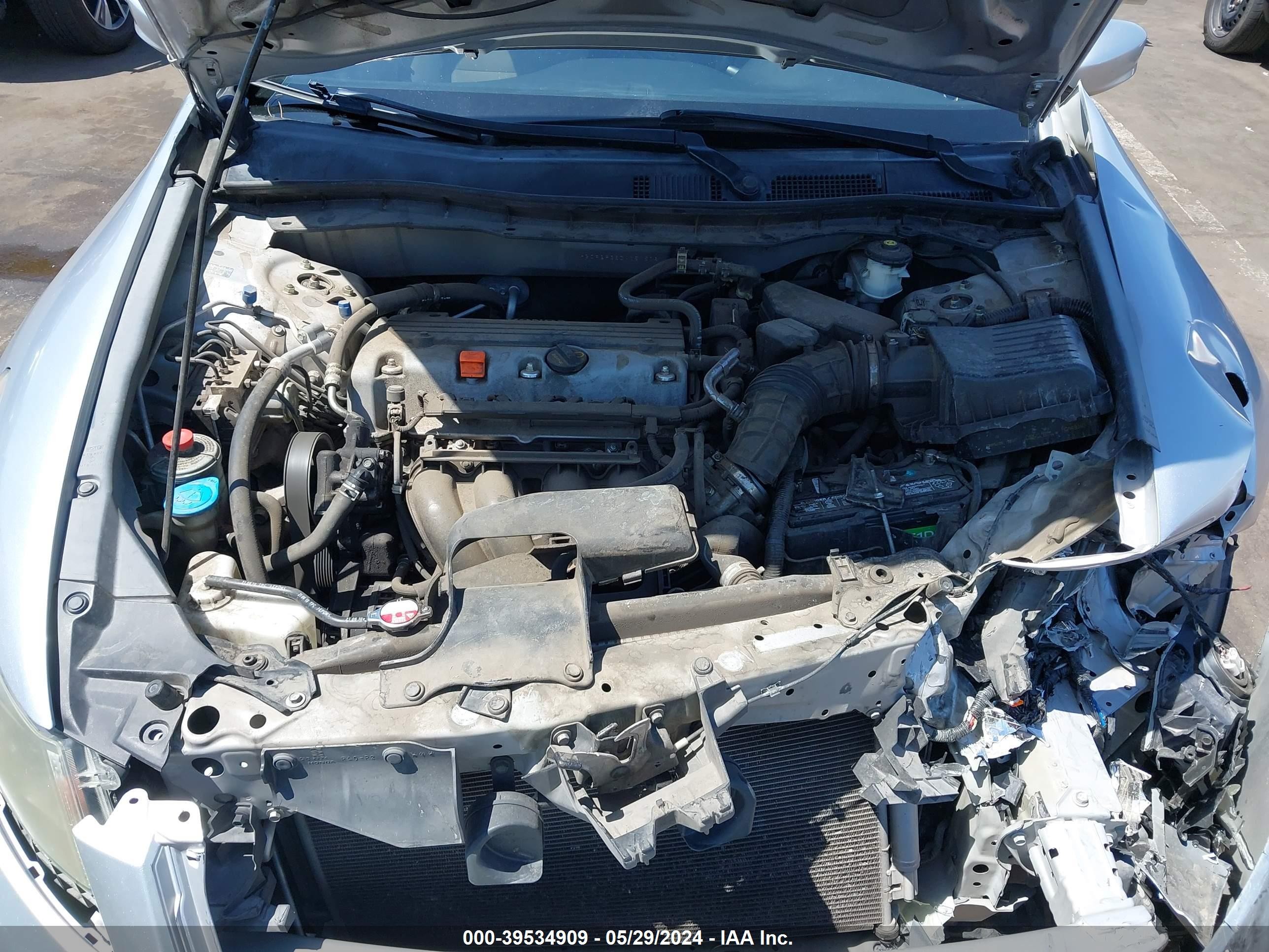 Photo 9 VIN: 1HGCP2F38BA051508 - HONDA ACCORD 