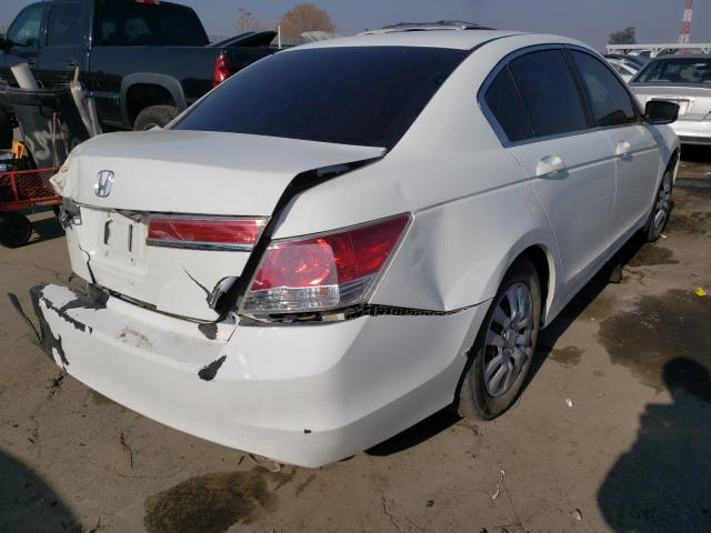 Photo 3 VIN: 1HGCP2F38BA060502 - HONDA ACCORD LX 