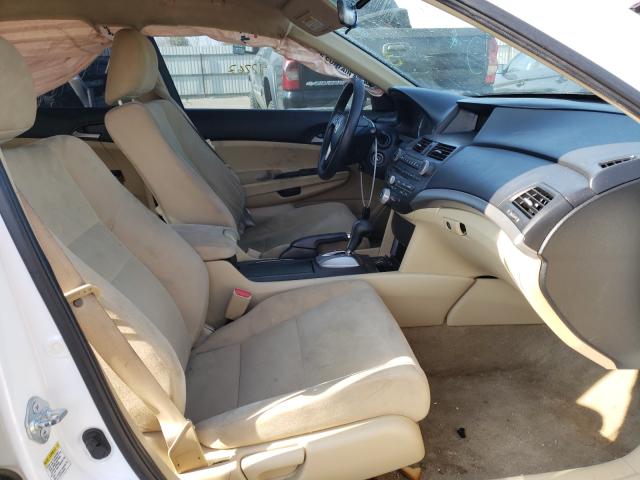 Photo 4 VIN: 1HGCP2F38BA060502 - HONDA ACCORD LX 