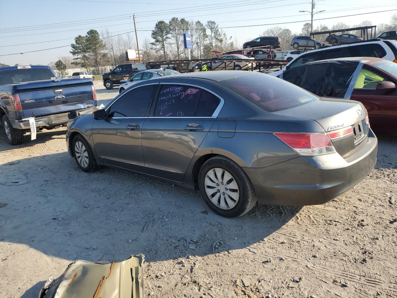 Photo 1 VIN: 1HGCP2F38BA061679 - HONDA ACCORD 