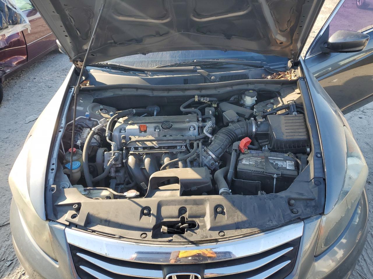 Photo 10 VIN: 1HGCP2F38BA061679 - HONDA ACCORD 