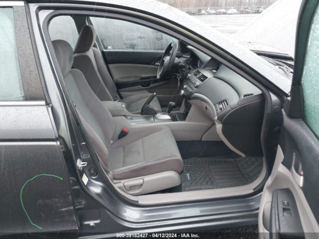 Photo 4 VIN: 1HGCP2F38BA098280 - HONDA ACCORD 