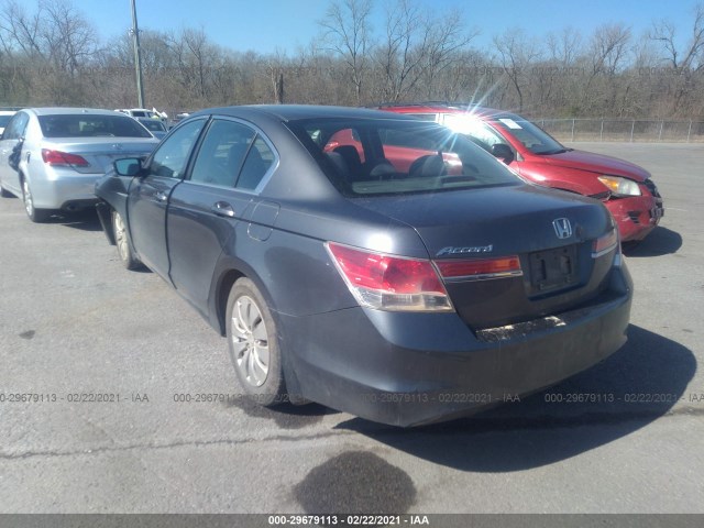 Photo 2 VIN: 1HGCP2F38BA142472 - HONDA ACCORD SDN 