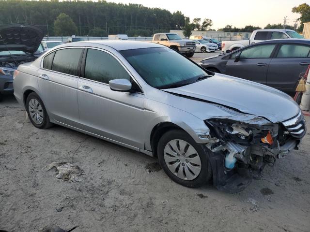 Photo 3 VIN: 1HGCP2F38BA148515 - HONDA ACCORD LX 