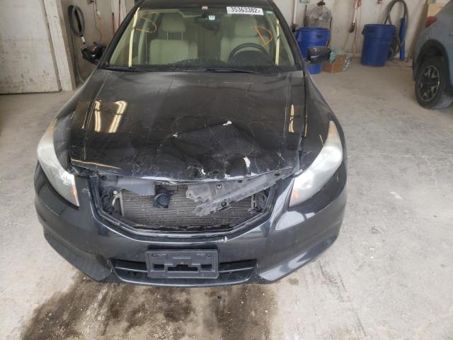 Photo 8 VIN: 1HGCP2F38CA017814 - HONDA ACCORD LX 