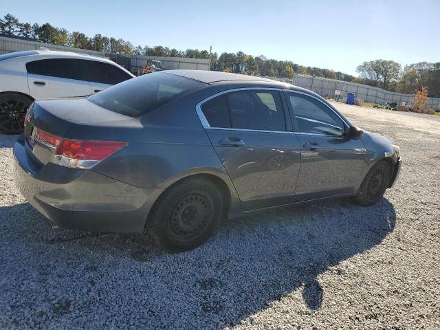 Photo 2 VIN: 1HGCP2F38CA061621 - HONDA ACCORD LX 