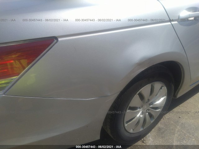 Photo 5 VIN: 1HGCP2F38CA081240 - HONDA ACCORD SDN 