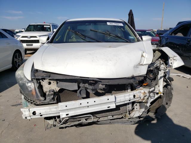 Photo 8 VIN: 1HGCP2F38CA081285 - HONDA ACCORD LX 