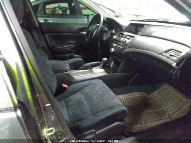 Photo 4 VIN: 1HGCP2F38CA212778 - HONDA ACCORD SDN 