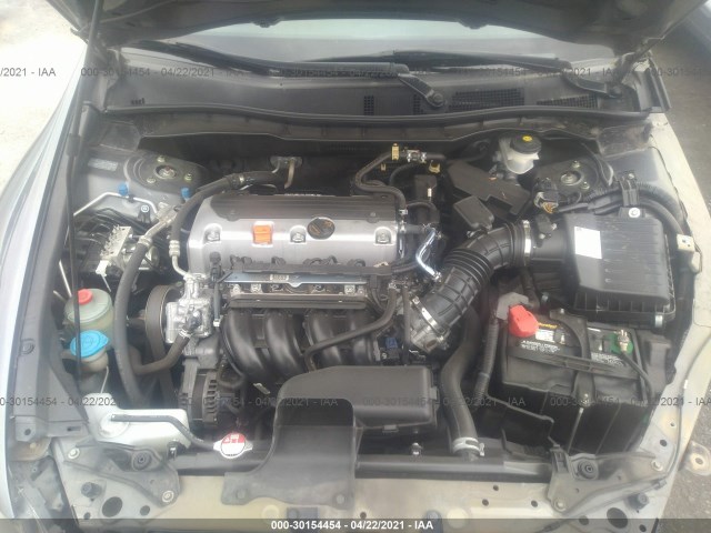 Photo 9 VIN: 1HGCP2F38CA234781 - HONDA ACCORD SDN 