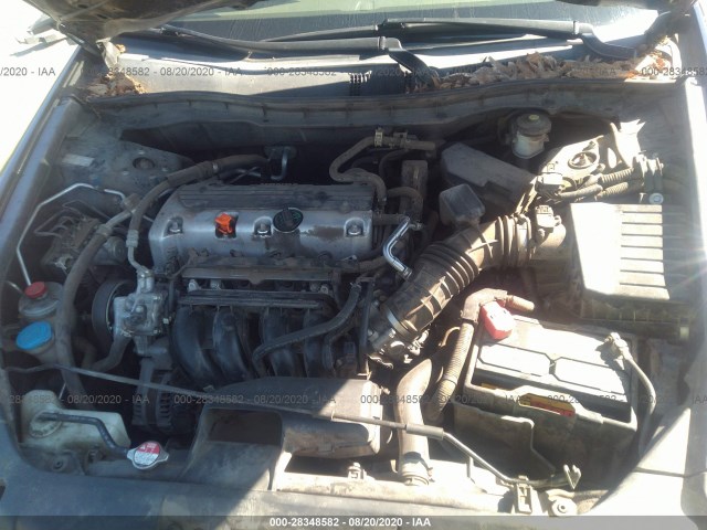 Photo 9 VIN: 1HGCP2F39AA011369 - HONDA ACCORD SDN 